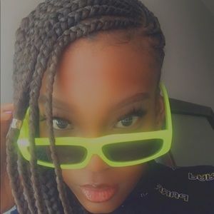 Meet your Posher, Mbali